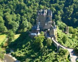Burgen an der Mosel